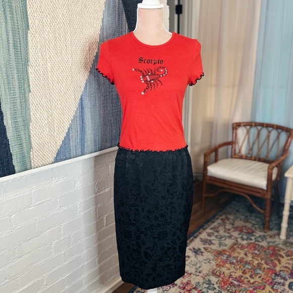 Kimchi Blue Scorpio Red Lettuce Edge Babydoll Tee - Picture 2 of 9